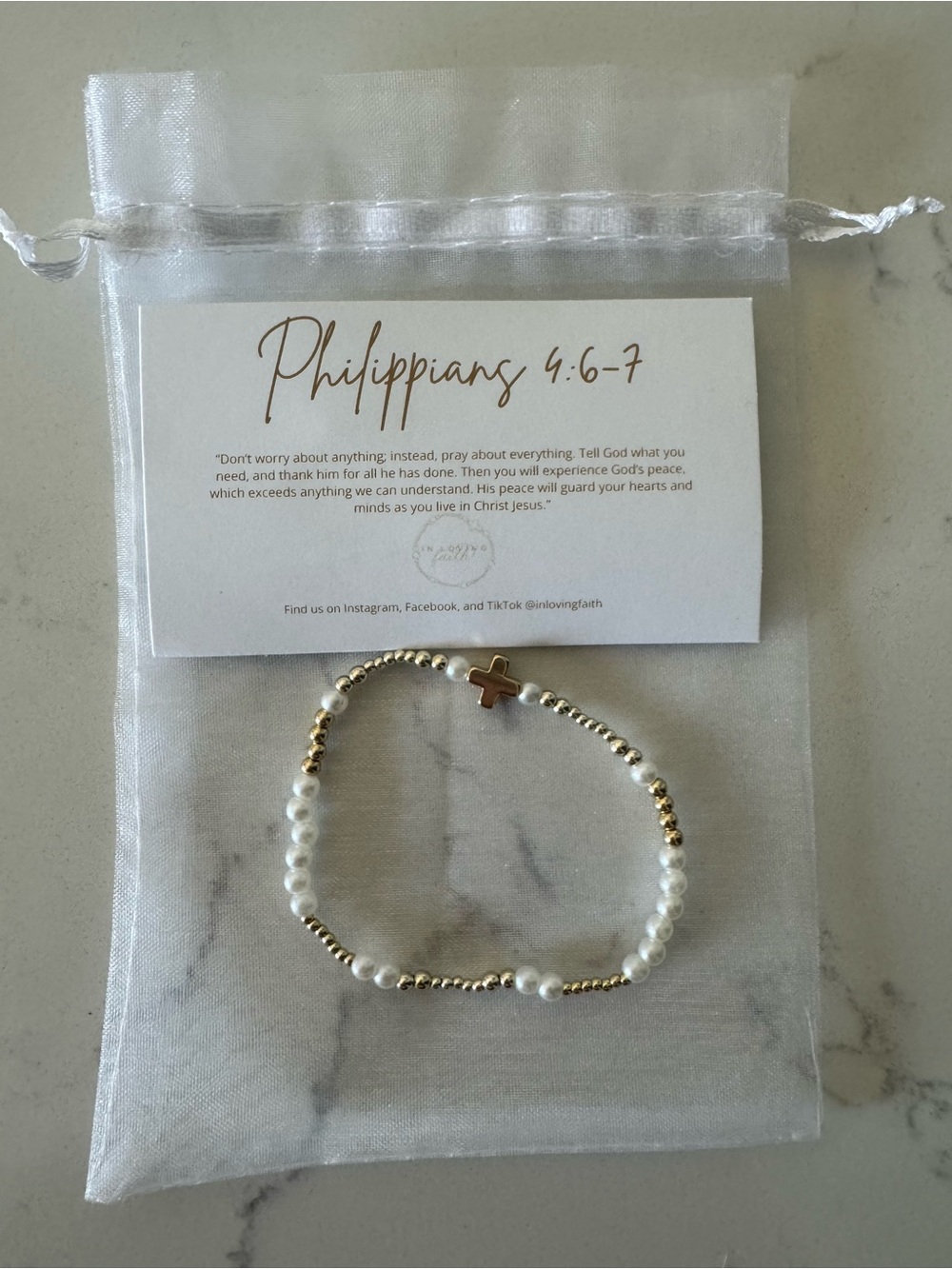 Pearl & Gold Cross Beaded Bracelet - Philippians 4:6-7